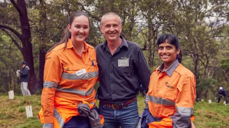 Volunteers tree-plant in Australia’s largest urban park